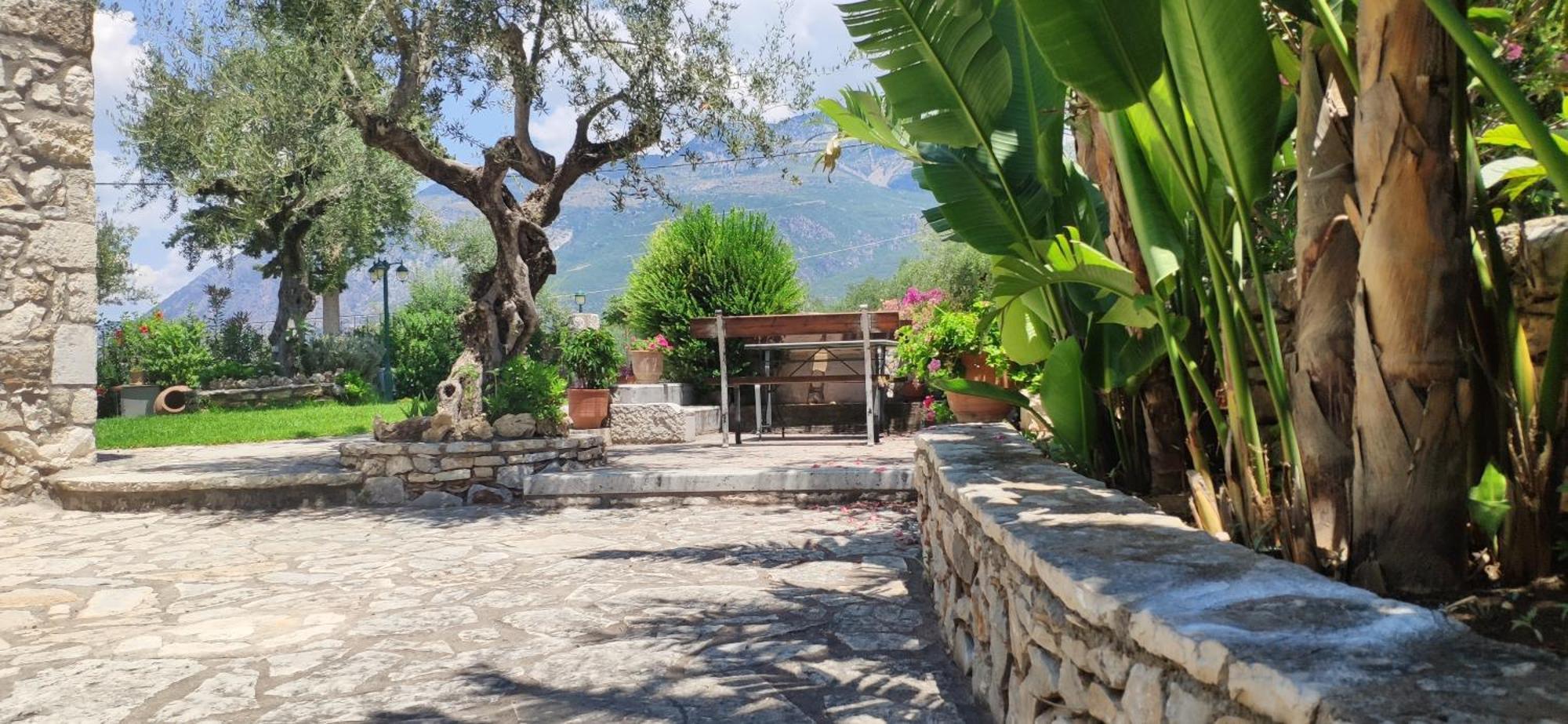 الشقق الفندقية كالاماتافي  Polas Residencies المظهر الخارجي الصورة